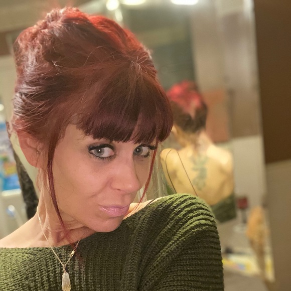 Meet your Posher, Heather - Picture 3 of 3